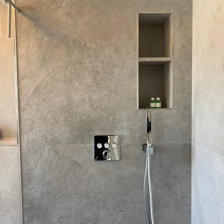 Luxury Jucuzzi & 77 Smart Tv Διαμέρισμα Zirndorf