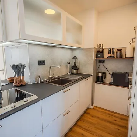 Διαμέρισμα Luxury Jucuzzi & 77 Smart Tv *