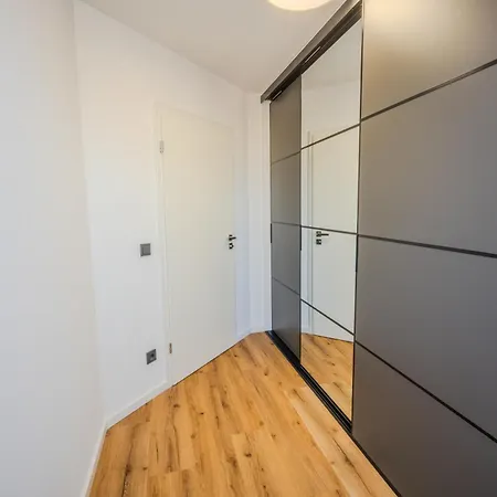 Luxury Jucuzzi & 77 Smart Tv Διαμέρισμα *