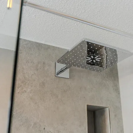 Luxury Jucuzzi & 77 Smart Tv Apartmán *