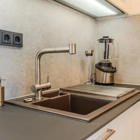 Διαμέρισμα Luxury Jucuzzi & 77 Smart Tv Zirndorf